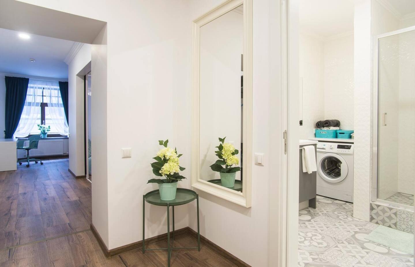 Stylish Old Apartament